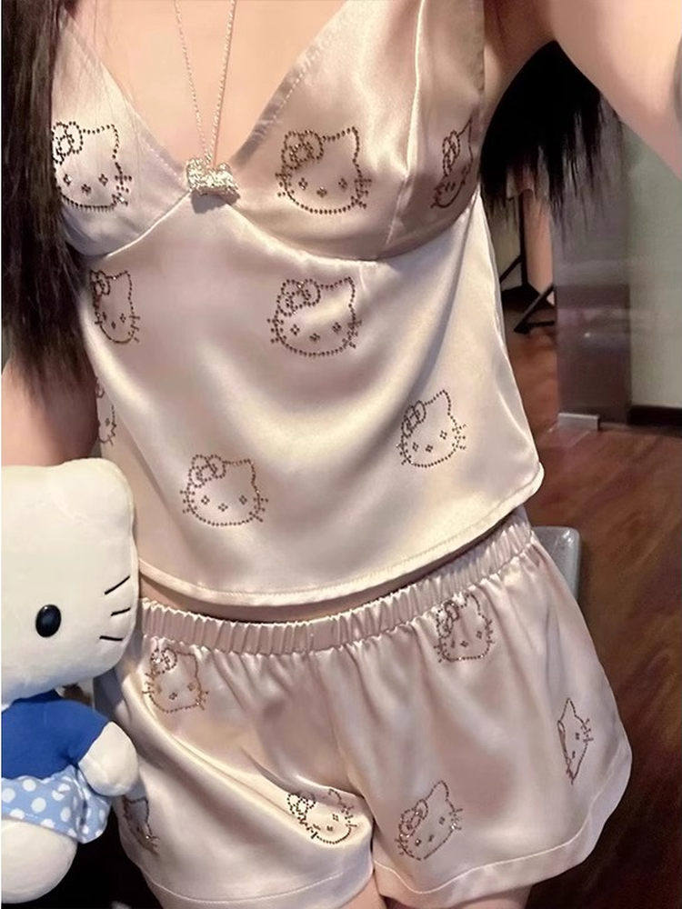 Hello Kitty çaplı ipək pijama, sinə yastıqları və qayışlarla təmiz seksual üslubda qolsuz V-yaxa ev geyimi dəsti