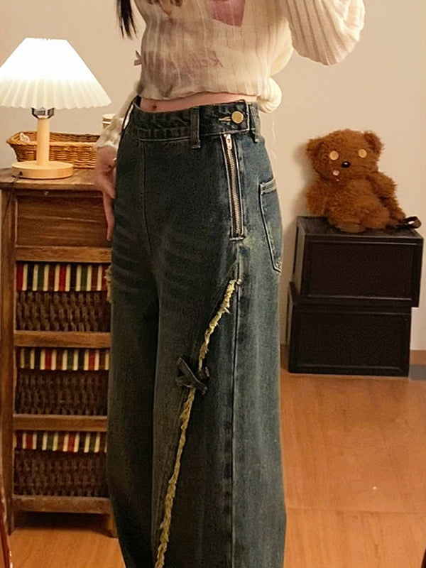 Kəpənək tikməli və yan fermuarlı, böyük ölçülü qadın cins şalvarı, yay üçün idealdır, arıqlamaq üçün, yüksək belli, geniş bədən quruluşuna malik, düz ayaqlı, enli şalvar.