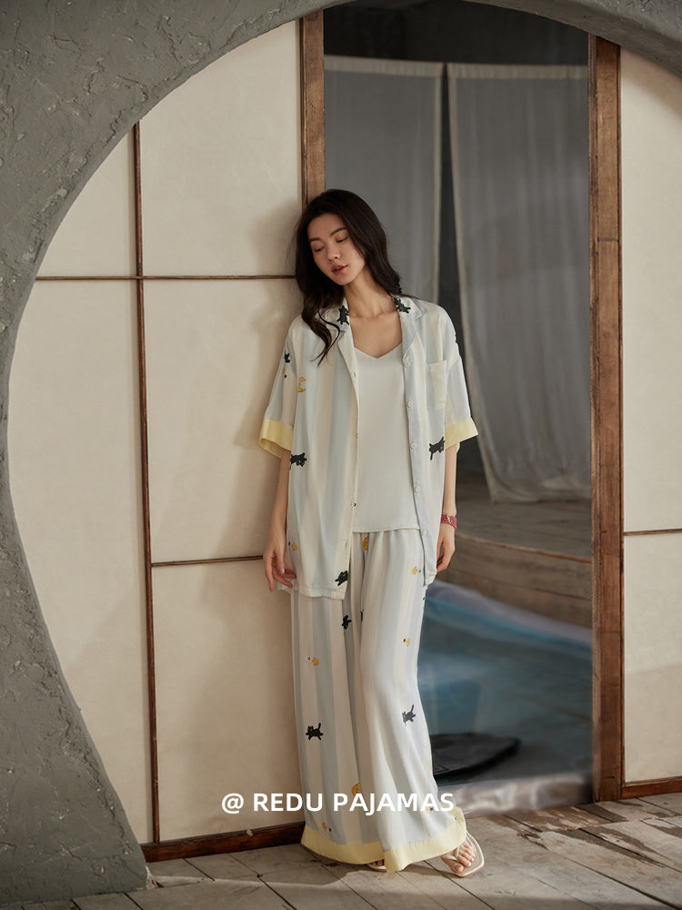 Qısqanc pijama qadınlar üçün yay buz ipək qısaqol şalvar şirin pişiklər sinə yastığı ilə birlikdə çöldə geyinilə bilər hamısı bir yerdə ev paltarları dəsti