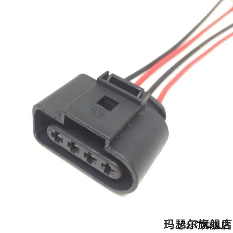 2013-cü il yeni Santana, yeni Jetta, Skoda və Rapid modelləri üçün alışdırma bobininin şamları, yüksək gərginlikli bobin şamları və naqil qoşquları ilə uyğundur.