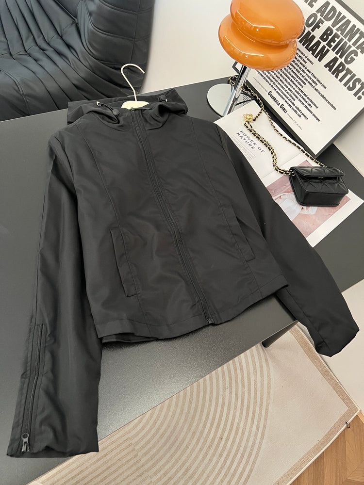 Qadınlar üçün şık və sadə kapşonlu qısa pencək, yeni 2026-cı ilin yaz ayı, böyük ölçüdə, geniş formada, dəbli və gündəlik pencək topu.