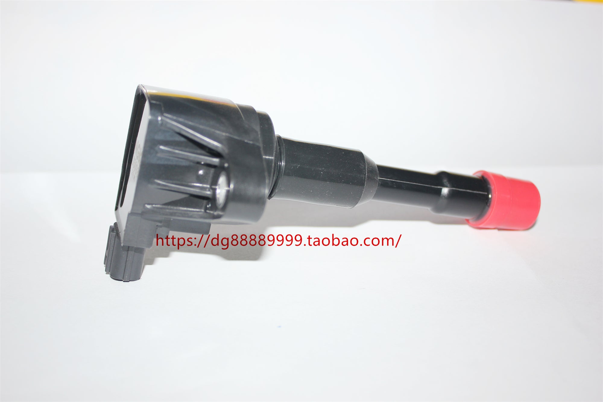 The NGK ignition coil high voltage U5098 coil is suitable for use with 2007-2013 Honda Civic 1.3L models.