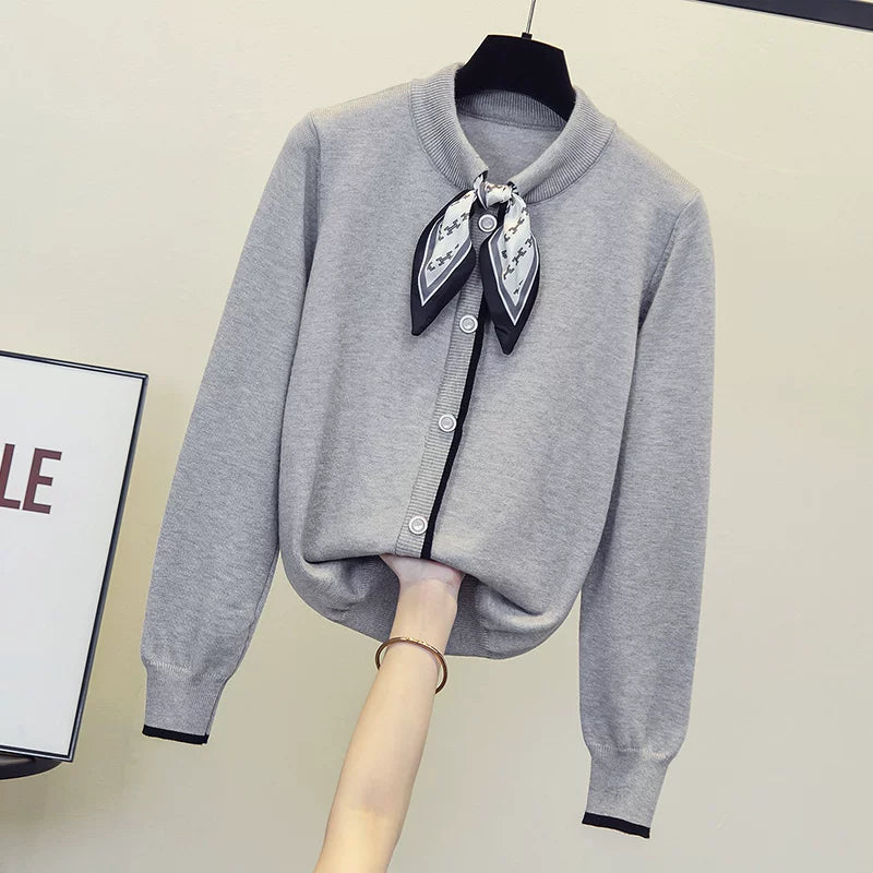 Banded, long-sleeved knit shirt, plus size women's clothing, 2025 fall new fashion, stylish and unique, straight-shouldered, loose sweater.