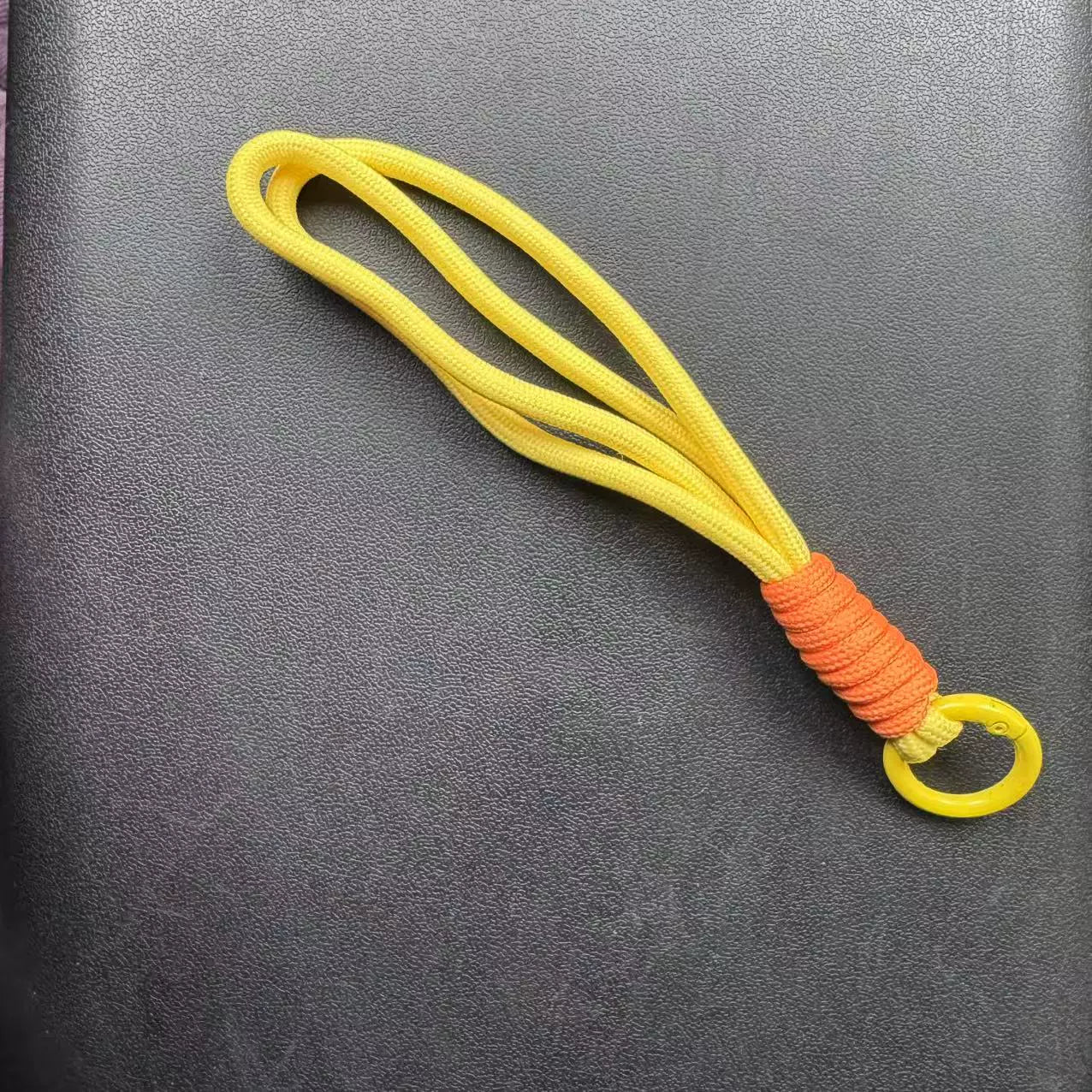 Avtomobil Asma Aksesuarları Pop Mart Arxa Görünüş Güzgüsü Peluş Kukla Düyünlü Toxunma Lanyard Telefon Anahtarlığı Lanyard