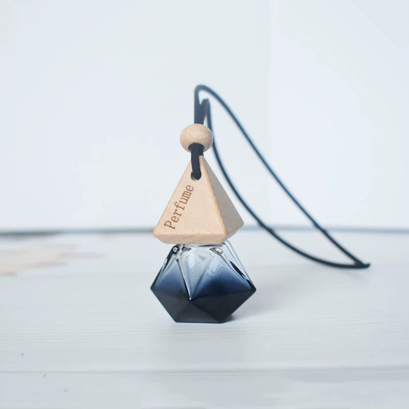 Yüksək səviyyəli Avtomobil Aromaterapiya Yanğınsöndürmə Şüşələri Öz-özünə quraşdırılmış Ətir Alt Butulkaları Avtomobil Asma Ornament Efir Yağı Uçucu Aroma Diffuzoru Qalıcı Ətir