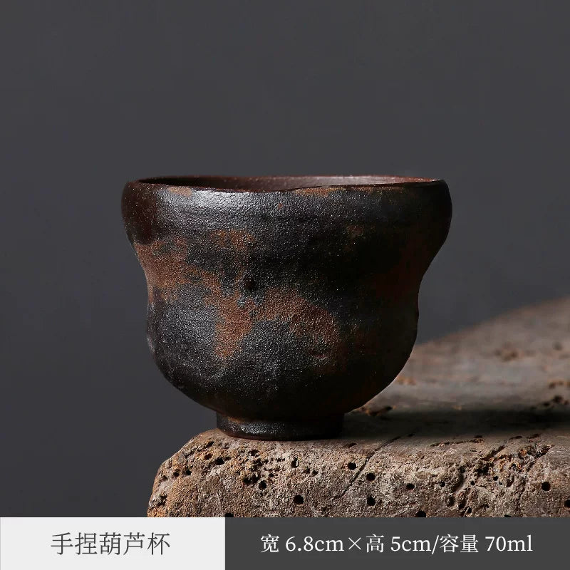 Üç dəfə əl ilə sıxılmış balqabaq çayı stəkanı Jingdezhen Wabi-sabi kvadrat stəkan Şino qabı çay fincanı yaradıcı daşdan hazırlanmış çay dəsti tək stəkan