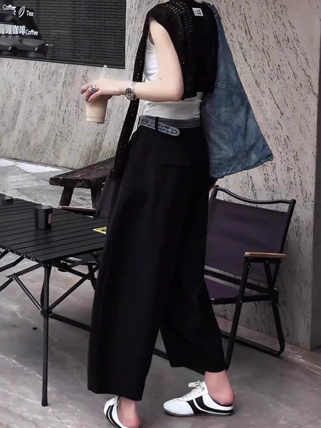 Qadınlar üçün qara qısa kostyum şalvar, yay stili, böyük ölçü, yüksək belli, arıqladıcı, dəbli, çoxfunksiyalı, geniş enli şalvar, şar şalvar.