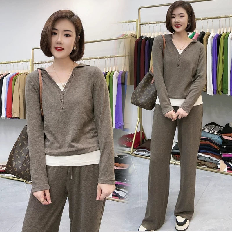 Women's Daily Sports Suit Set, Spring and Autumn 2025 New Style, Middle-Aged Mothers' Clothing, Age-Reducing Fashionable Sweater and Wide-Leg Pants Two-Piece Set