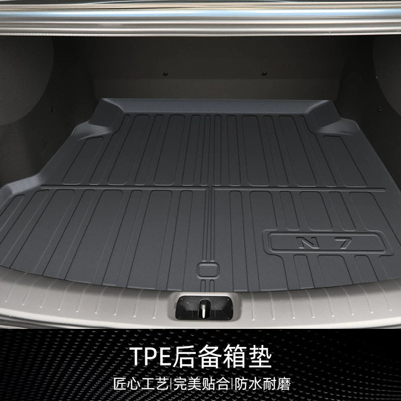 25 Nissan N7 modeli üçün uyğun olan bu TPE baqaj döşəməsi avtomobil aksesuarı və modifikasiya bəzəyidir.