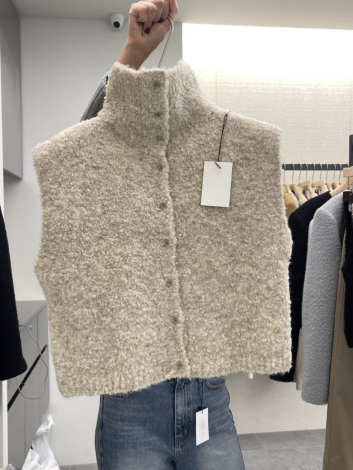 Korea Dongdaemun 2025 Autumn/Winter New Fashionable and Multifunctional High Collar Single Breasted Women's Daily Knitted Vest