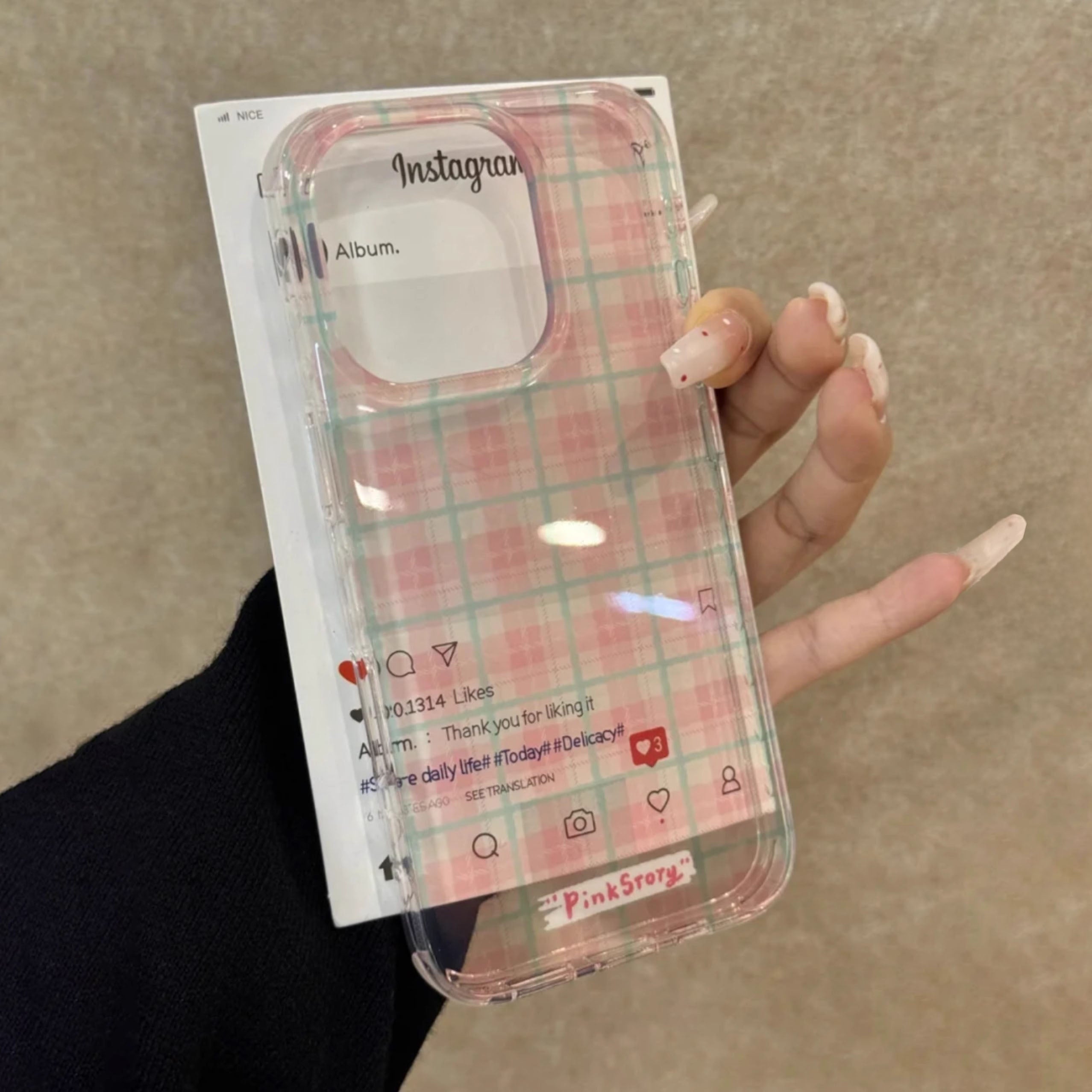 Koreya üslublu zərif çəhrayı və yaşıl plaid Apple 16promax mobil telefon qutusu üçün uyğun yeni yüksək səviyyəli 15 lanyard ilə 14 şəffaf 13 kreativ iphone16pro niş qadın qutusu 17promax dəsti