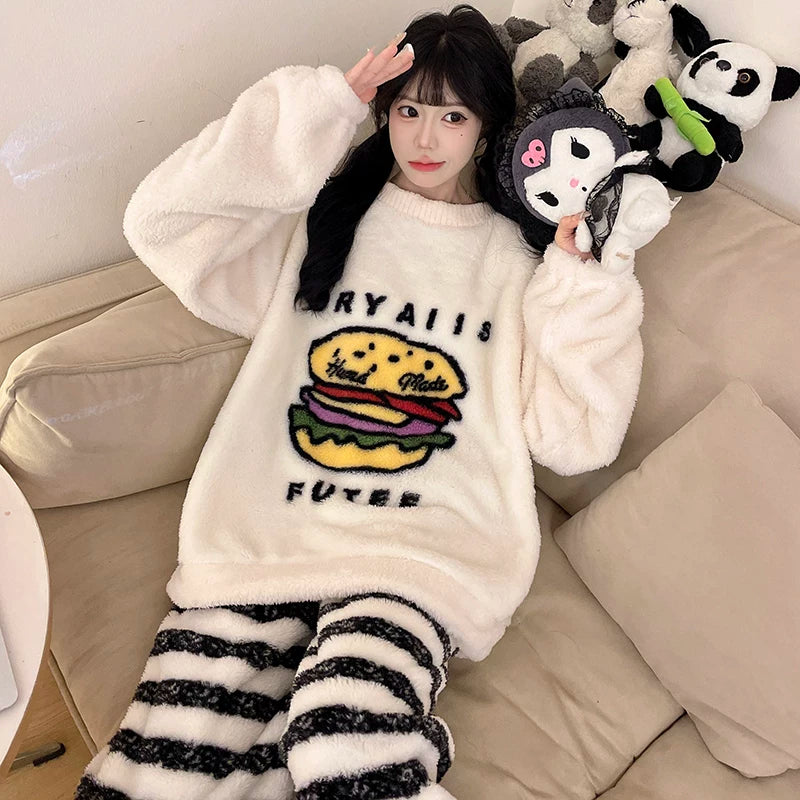 Cizgi filmi boz və qara pişik qış yeni mərcan yunlu pijama qadın yun astarlı və qalınlaşmış tələbə flanel ev geyimi xarici geyimlər