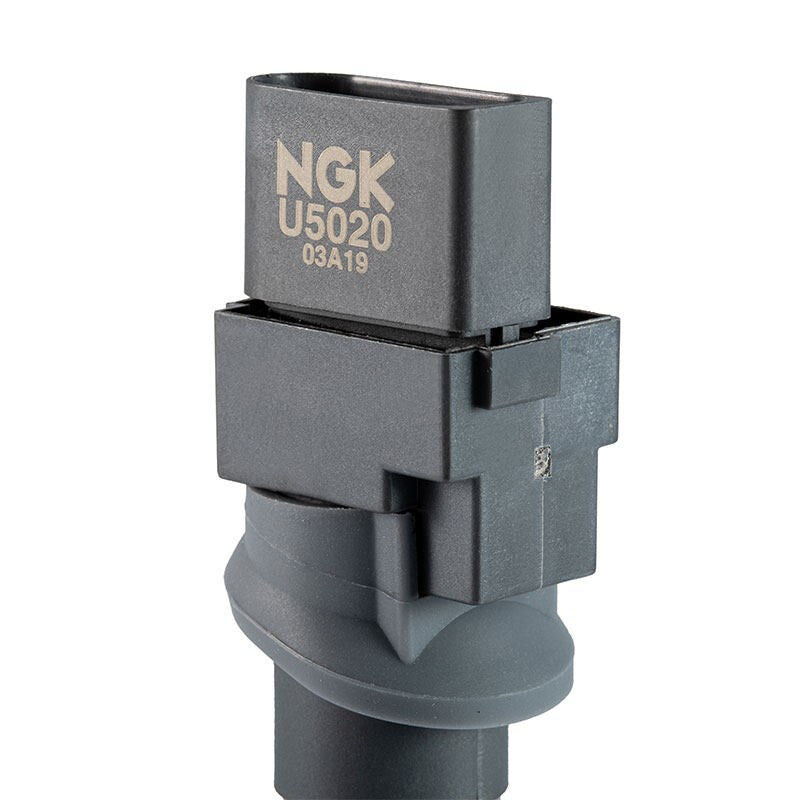Orijinal NGK alovlanma bobini U5020, Audi A3/Q7/TT, Volkswagen CC/Eos, Phaeton və Touareg yüksək gərginlikli bobinlərlə uyğun gəlir.