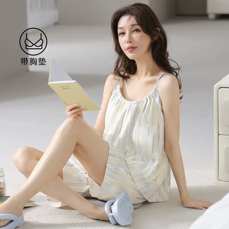 Qadınlar üçün pijama 2026 yeni yay günləri sinə yastıqları ilə inteqrasiya olunmuş pambıq asma seksual ev paltarları nazik geyinilə bilər