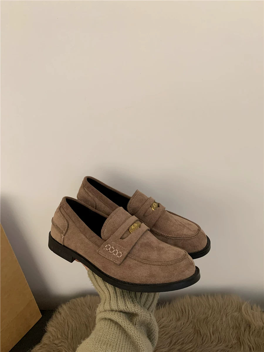 Yun astarlı qəhvəyi qızılı sikkə mokasinlər, payız və qış mokasinləri, qara rəngli tək ayaqqabılar, qadın ayaqqabıları, Britaniya üslubunda dəri ayaqqabılar