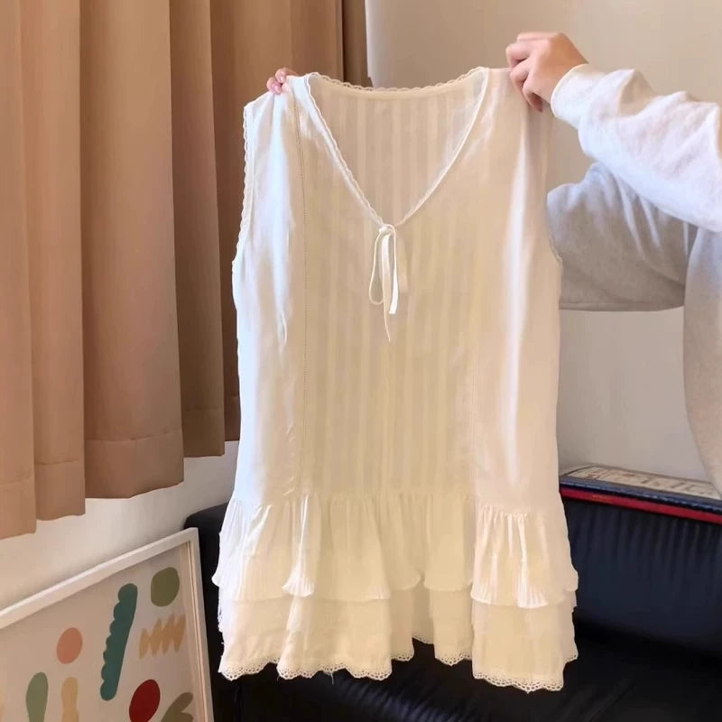 Böyük ölçülü qadınlar üçün krujeva ilə işlənmiş tort ətəyi, geniş formalı, çoxfunksiyalı qat-qat geyimli, yay üçün qolsuz köynək.