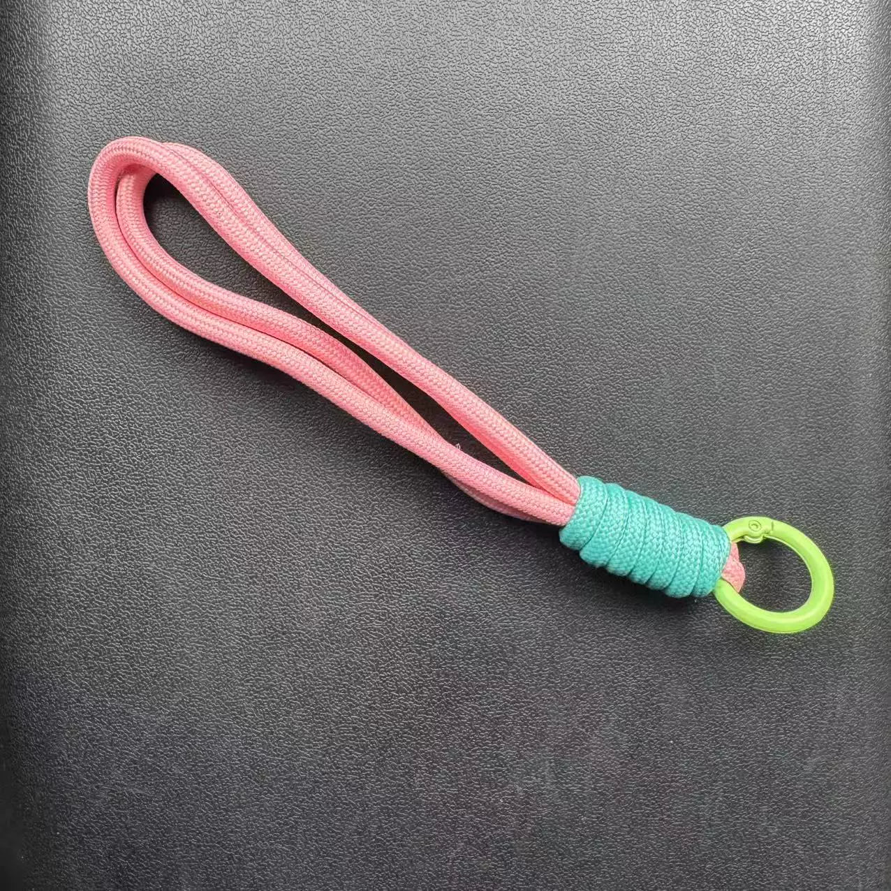 Avtomobil Asma Aksesuarları Pop Mart Arxa Görünüş Güzgüsü Peluş Kukla Düyünlü Toxunma Lanyard Telefon Anahtarlığı Lanyard