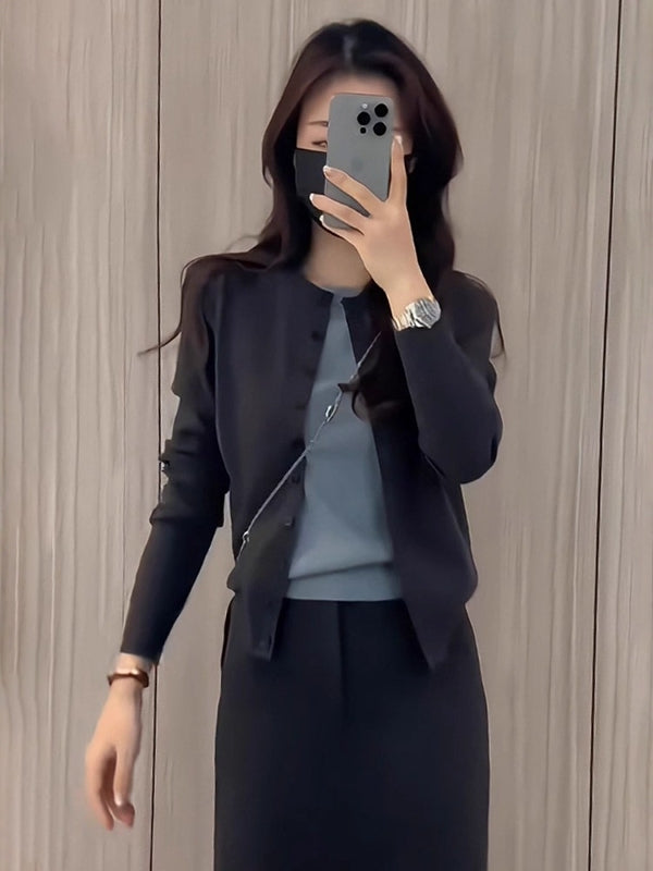 Colorless faux two-piece knit cardigan for plus size women, slimming style, new 2025 fall design, high quality sweater top.