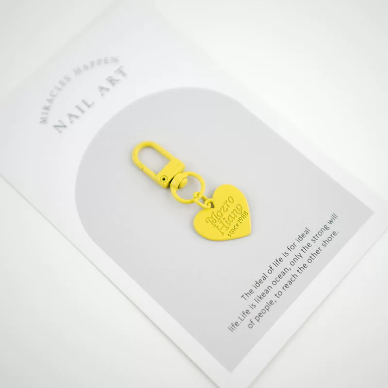 Ürək formalı kulon, konfet rəngli şarf, AirPods metal açar zənciri, Koreya hərfli qulaqcıqlar, çantalar üçün ürək formalı aksessuarlar.