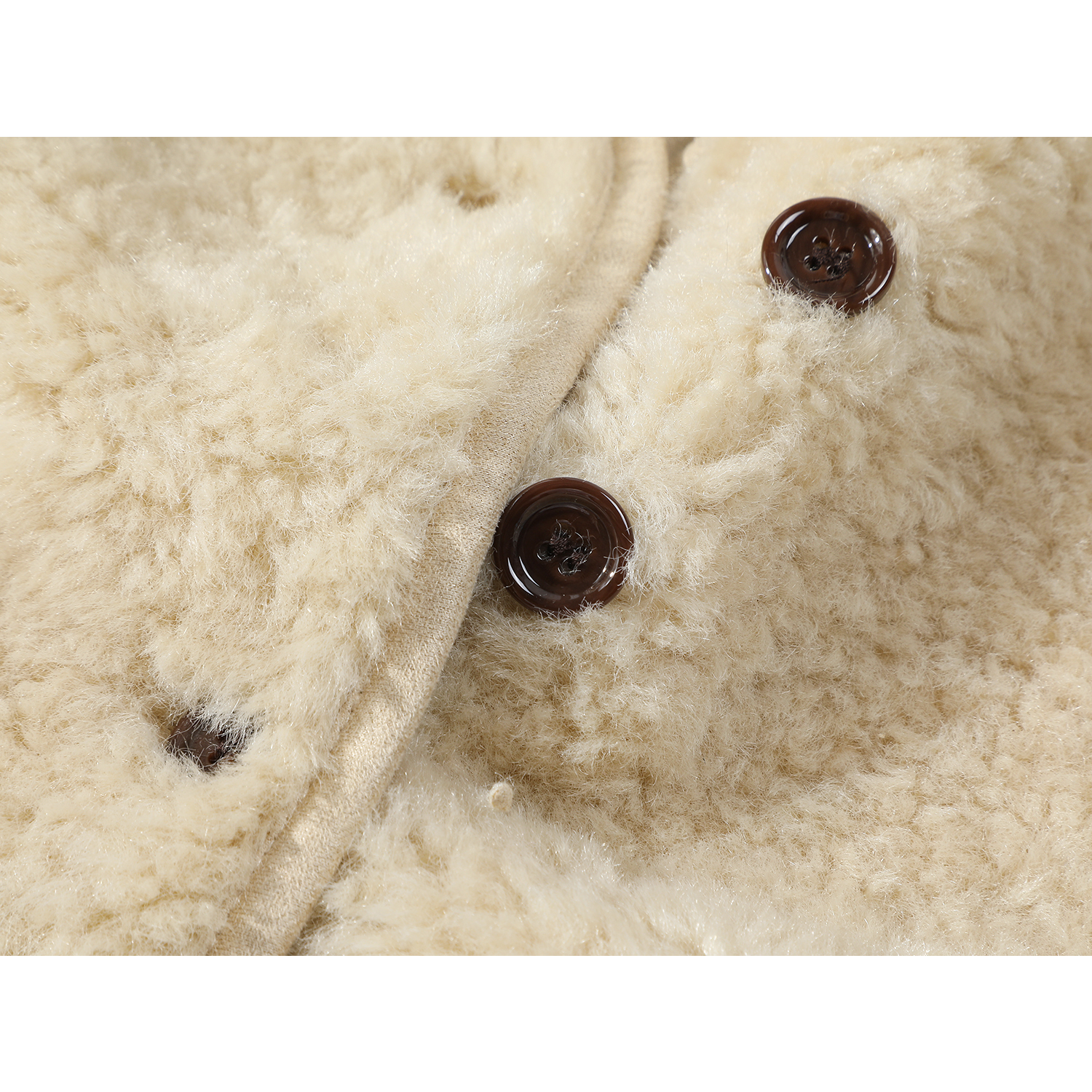 Cholisa-nın qadınlar üçün çox şirin, erkən qış laylı quzu yunundan hazırlanmış jilet paltosu, şık və şık, balıqçı yaxalı toxunmuş üst hissə ilə laylı geyimlər üçün idealdır.