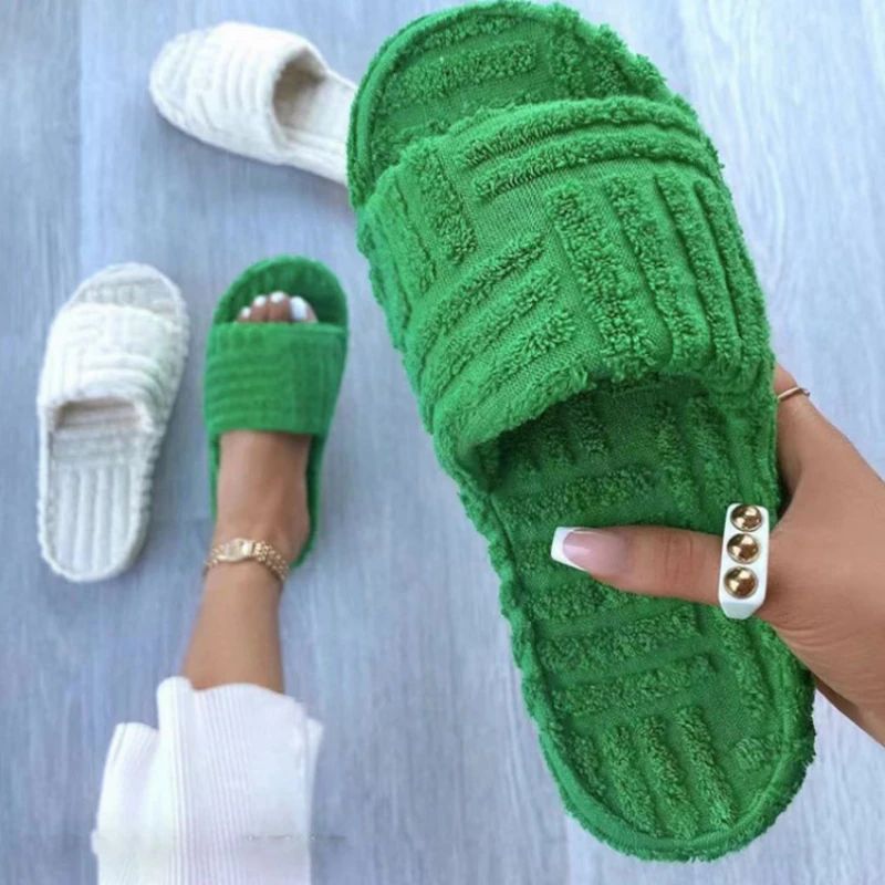 2023 Yeni Lüks Qalın Dabanlı Qadın Ayaqqabıları Moda Outdoor Sl