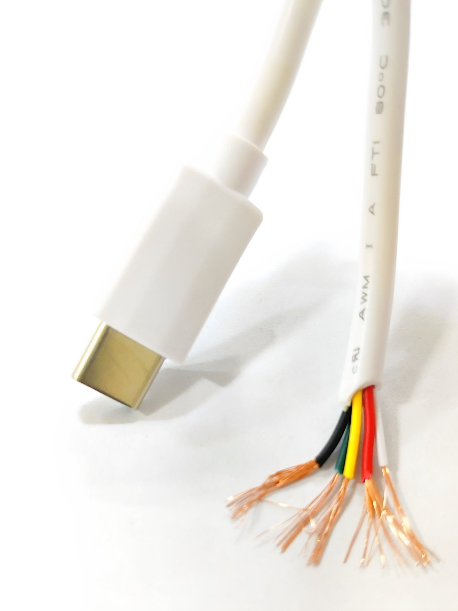 TYPE-C məlumat kabeli tək uclu tpc kişi kabeli sürətli enerji dolduran c2 nüvəli enerji təchizatı tək uclu kabel şarj edən usb kabel 3m