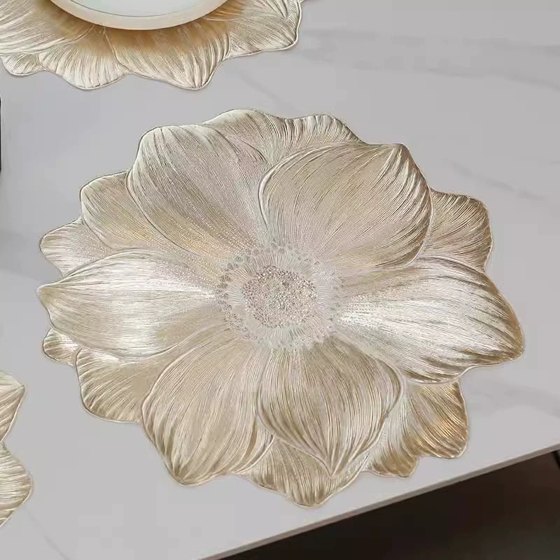 Çiçək Nordic üslubunda kreativ sürüşməyə qarşı mat dekorativ xalça PVC yanmağa qarşı izolyasiya döşəyi qabaqcıl lotus plaketi suya və yağa davamlıdır