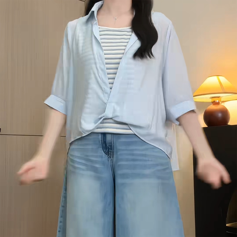 Böyük ölçülü qadınlar üçün 2026 yay yeni stilində boş yamaqlı iki hissəli köynək, arıqladıcı gündəlik qısaqol köynək