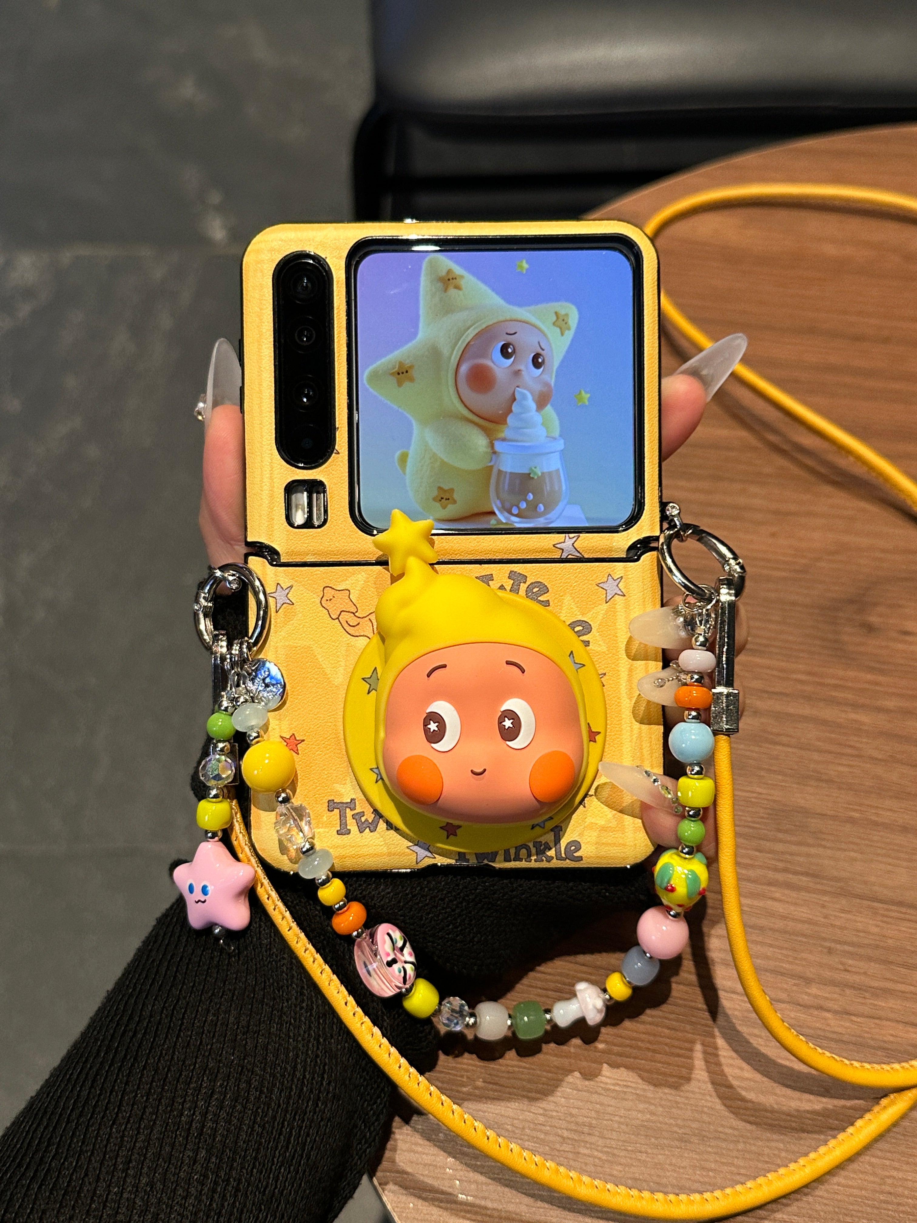 Cizgi filmi sevimli maqnit puraxmax Huawei purax mobil telefon qutusu kolleksiyaçı nəşri cib2 Xiaomi mixflip2 Samsung Galaxy ZFlip765 Honor magicvflip2 dəsti üçün uyğundur