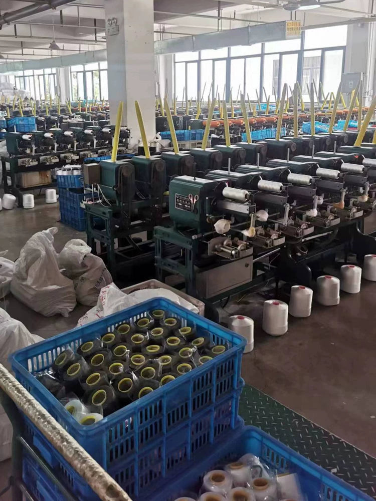 Lafeng marka 402 tikiş maşını ipi yüksək sürətli polyester ip 40/2 məişət kilidləmə kənar ipi 8000 metr yorğan ipi