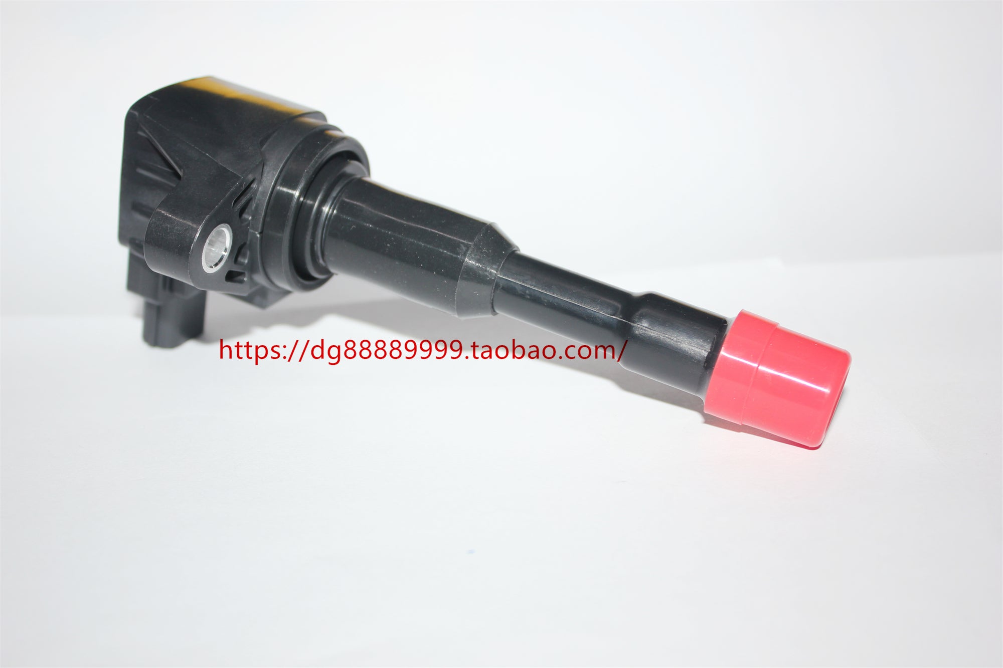 The NGK ignition coil high voltage U5098 coil is suitable for use with 2007-2013 Honda Civic 1.3L models.