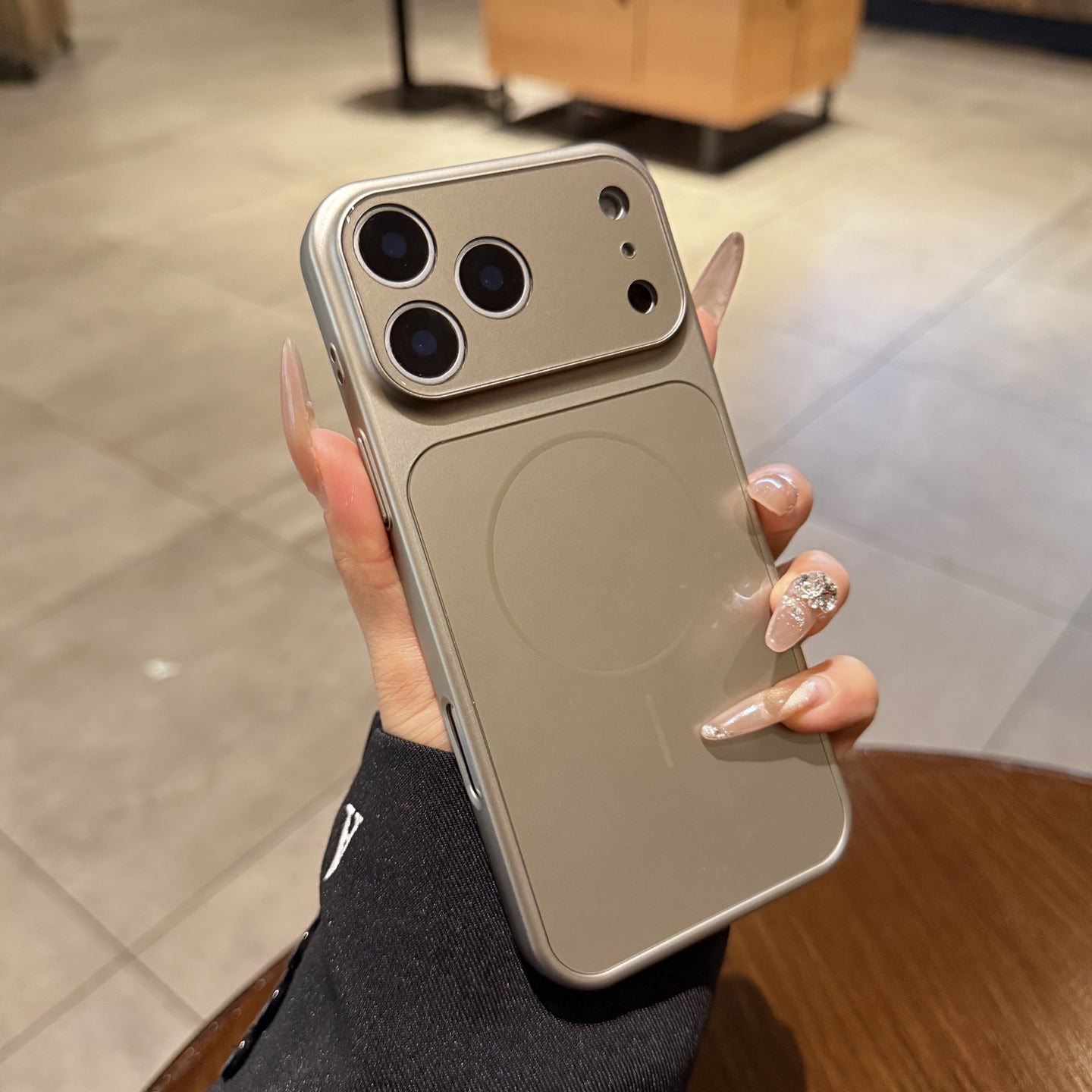 iPhone17 mobil telefon qutusu üçün uyğun yüksək keyfiyyətli titan boz rəngi 17Air Apple 17promax yeni maqnit emiş 15pro şaxtalı 16 saniyədə dəyişmə 17 böyük pəncərə linzaları filmi 14 hər şey daxil 13 qoruyucu örtük