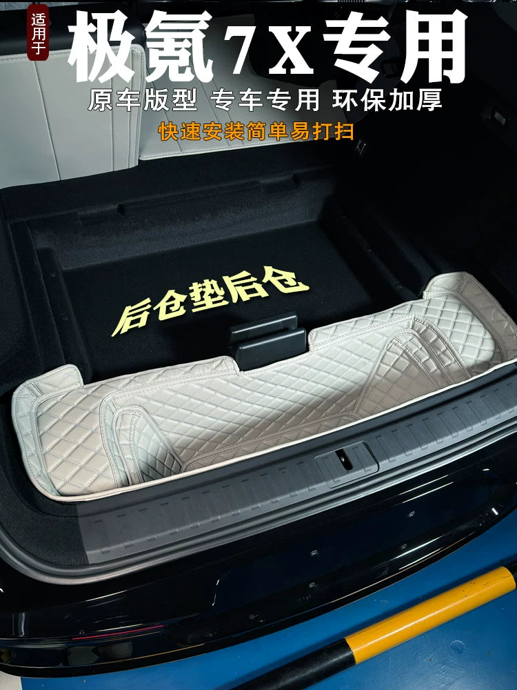 26 Extreme Krypton 7X luggage/storage mat modified with decorative base, lower storage compartment, storage compartment and waterproof storage box.