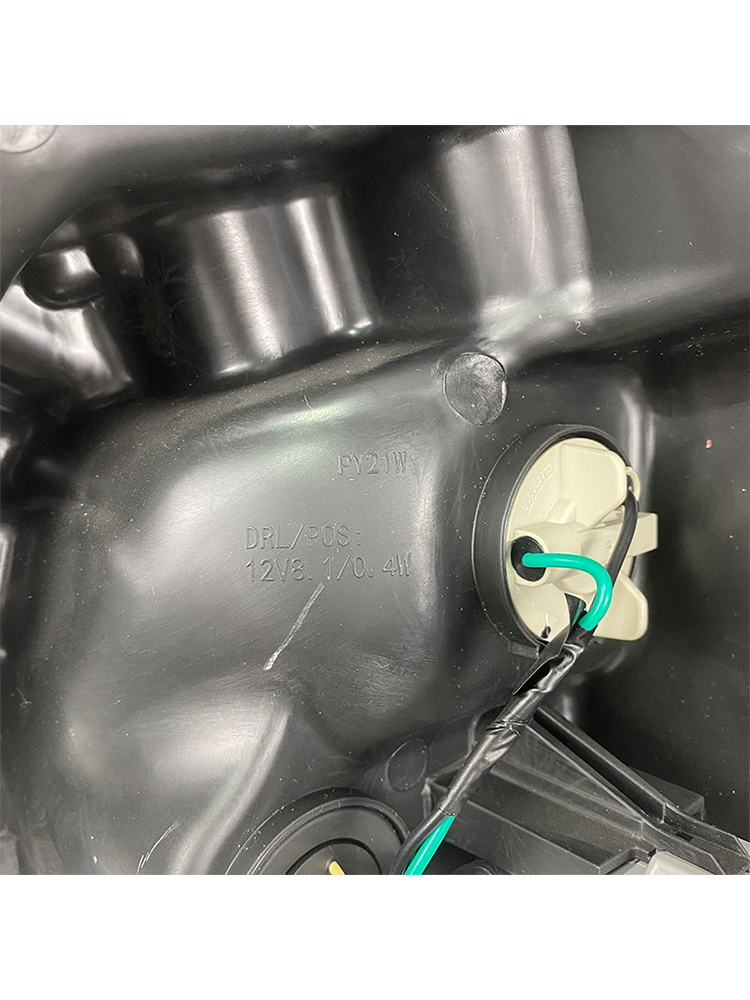 Changan Suzuki Vitara fara dəsti, ksenon gündüz işıqları, LED fara dəsti və lüks fara dəsti ilə uyğun gəlir.