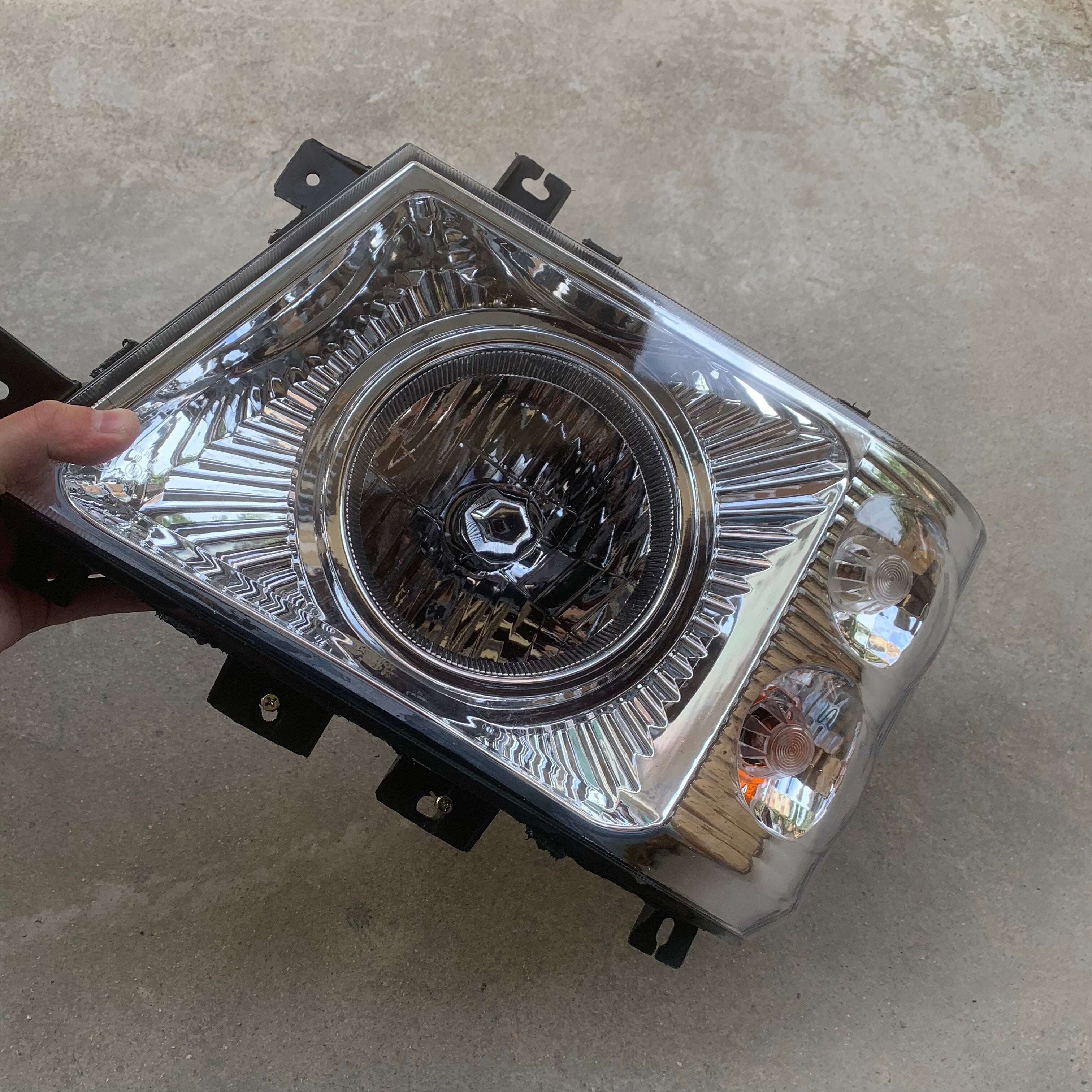 FAW Jiefang micro-truck/light truck parts, Baling, Hongta, Jinling headlight assembly, high and low beams are good.