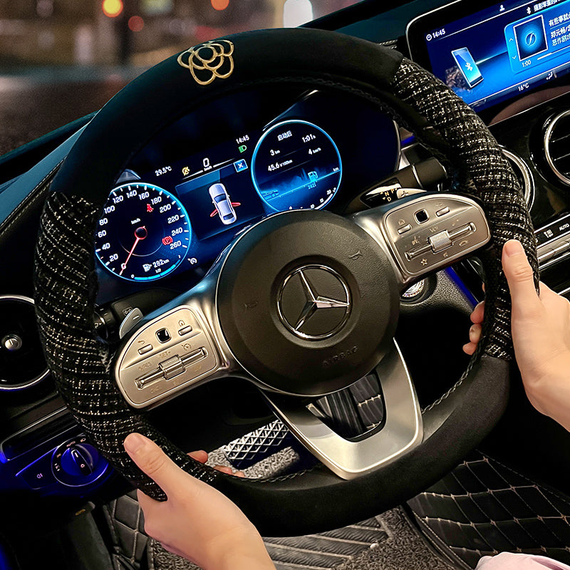 Plush heated car steering wheel cover for winter, new lightweight luxury camellia protective cover for car interior steering wheel cover for women.