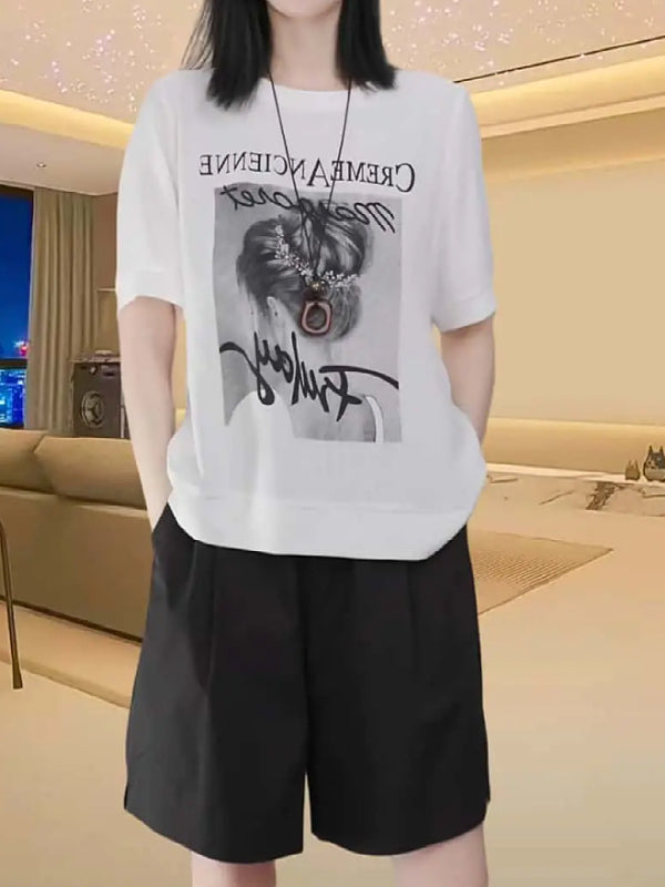 Böyük ölçülü, dəbli, çoxfunksiyalı, geniş qısaqollu qadınlar üçün futbolka, yeni 2026-cı ilin yayı modası, böyük ölçülü qadınlar üçün arıqladıcı, gözəl və gənclik üçün köynək.