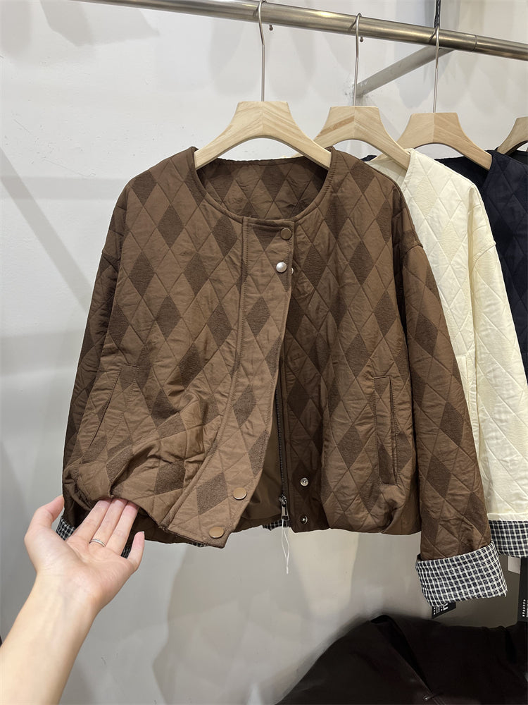 Koreya üslubunda qadınlar üçün sadə, romb naxışlı, bükülmüş qollu pambıq yastıqlı palto, 2025-ci ilin payız yeni modeli, kiçik, dəbli nazik pambıq palto.