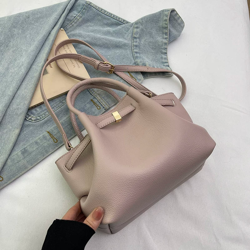 Qadınlar üçün Fransız retro liçi naxışlı çanta, yeni 2025-ci il üslubunda, yüksək keyfiyyətli, çoxfunksiyalı, çiyin/çarpaz bədən çantası, dəbli şəhər içi çantası.