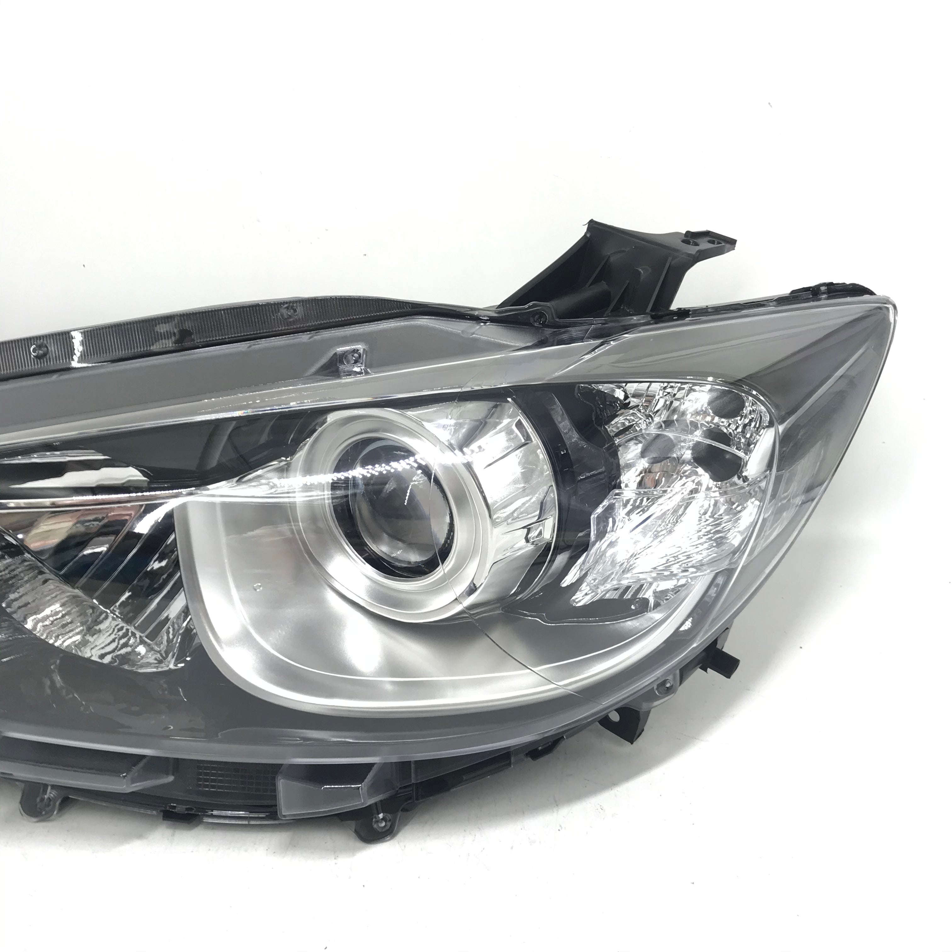 Applicable to Mazda CX5 headlight assembly, 2013-2016 Mazda CX5 headlight assembly, front lighting.