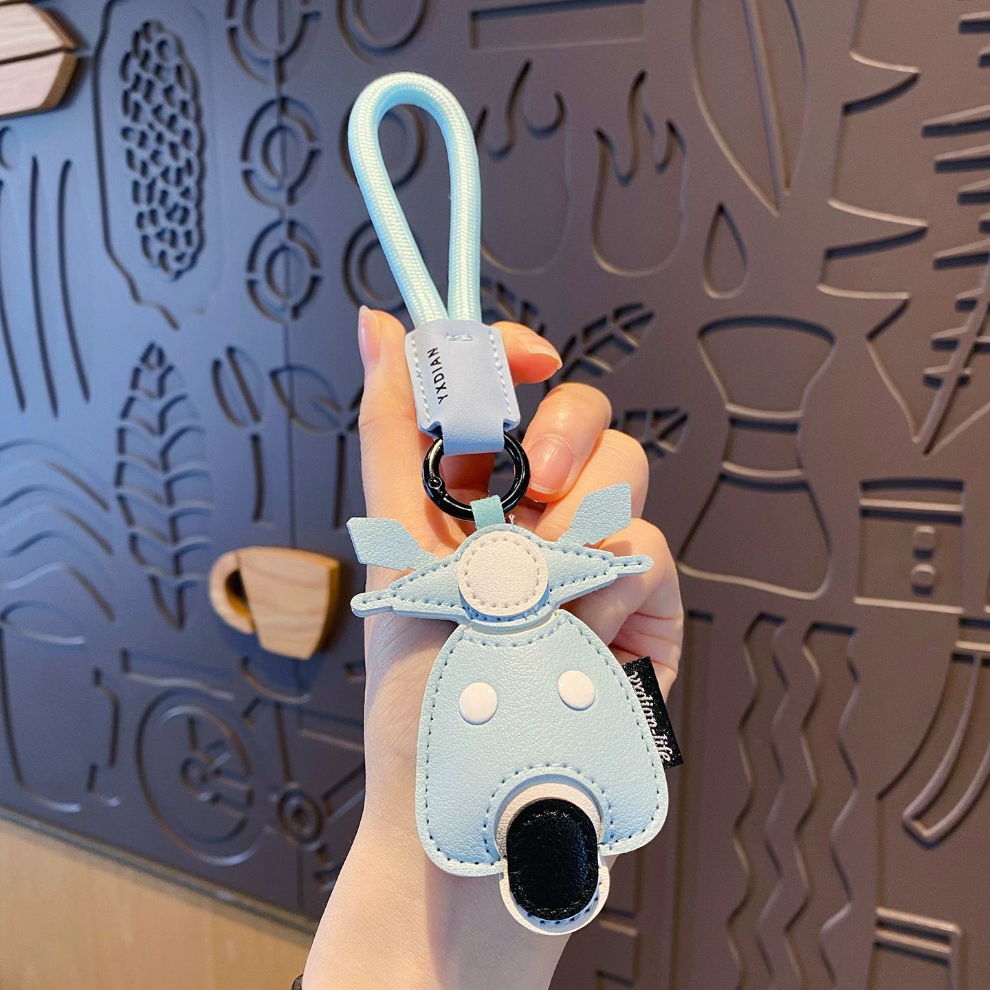 2025 Yeni Yaradıcı Dəri Nəqliyyat Vasitəsi Açar Zənciri/Avtomobil Açar Zənciri/Təyyarə Modeli Dəri Sırt Çantası Kulonu/Açar Zənciri