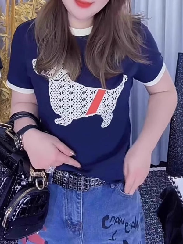 Qadınlar üçün Böyük Ölçülü Amerika Stilində Saf Pambıqdan Dəyirmi Yaxalıqlı Arıqladıcı Qısa Qollu Futbolka, Yay 2026, Əyri Qadınlar üçün Dəbli, Boş və Zərif Top