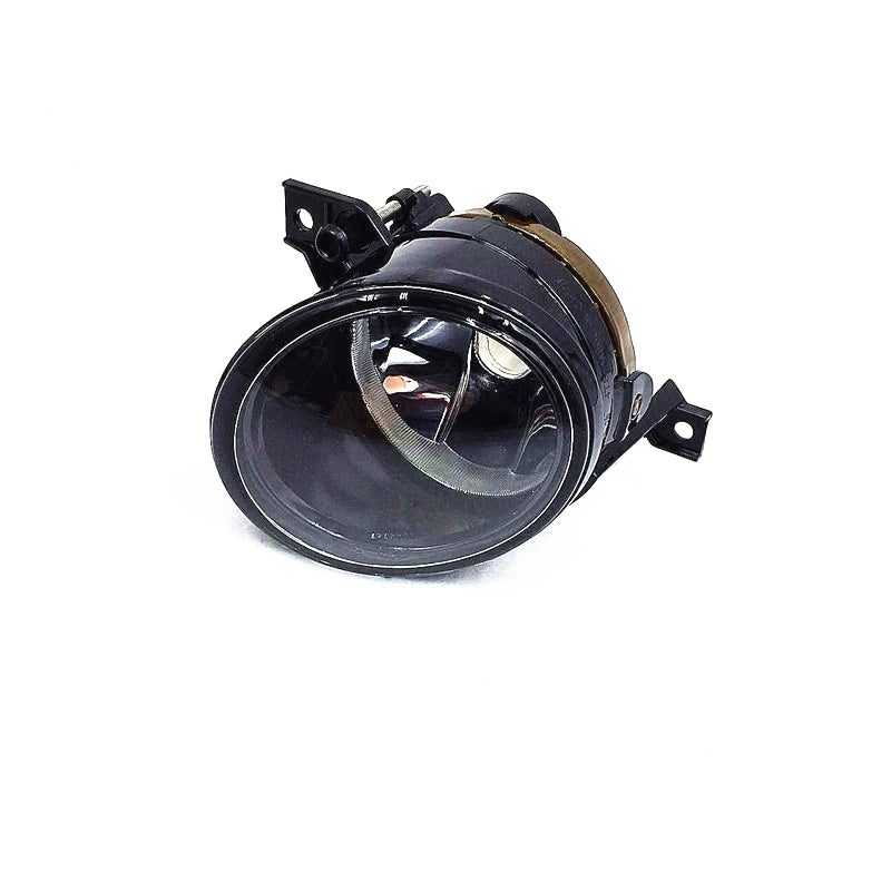 Volkswagen Passat B5 Lingyu fara dəsti (2005-2008 modelləri, köhnə Lingyu modelləri, halogen faralar, ksenon fara örtükləri) üçün uyğundur.
