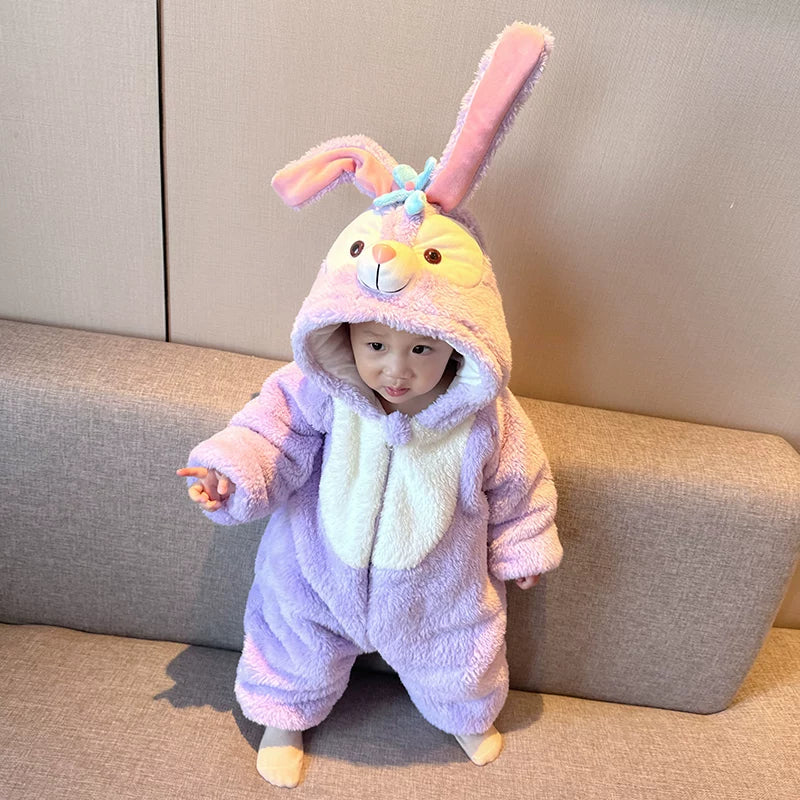 Körpə alt paltarları, payız və qış geyimləri, payız geyimləri, bədheybət və gülməli payız və qış açıq hava geyimləri, yeni doğulmuş körpə qış geyimləri, tuflilər