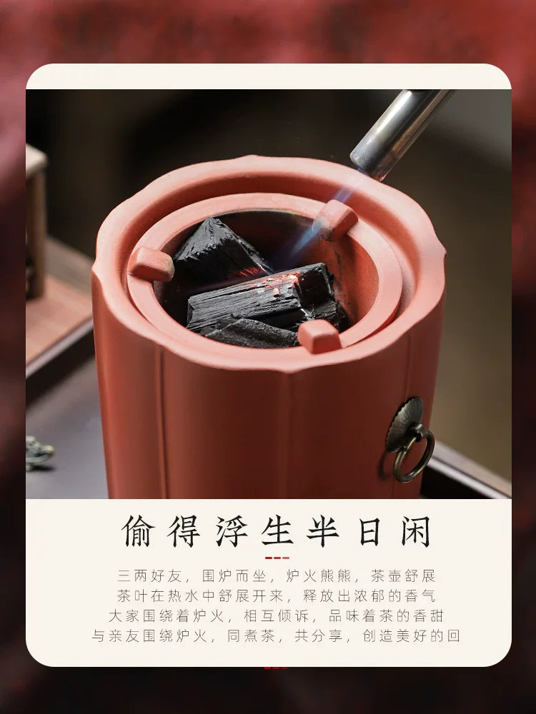 Bənövşəyi qumlu gil soba, sobanın ətrafında çay dəmləmə qabları, Çin çaydanlarının tam dəsti, Chaozhou kömür sobaları, çay sobaları, çaydanlar, kömür sobaları