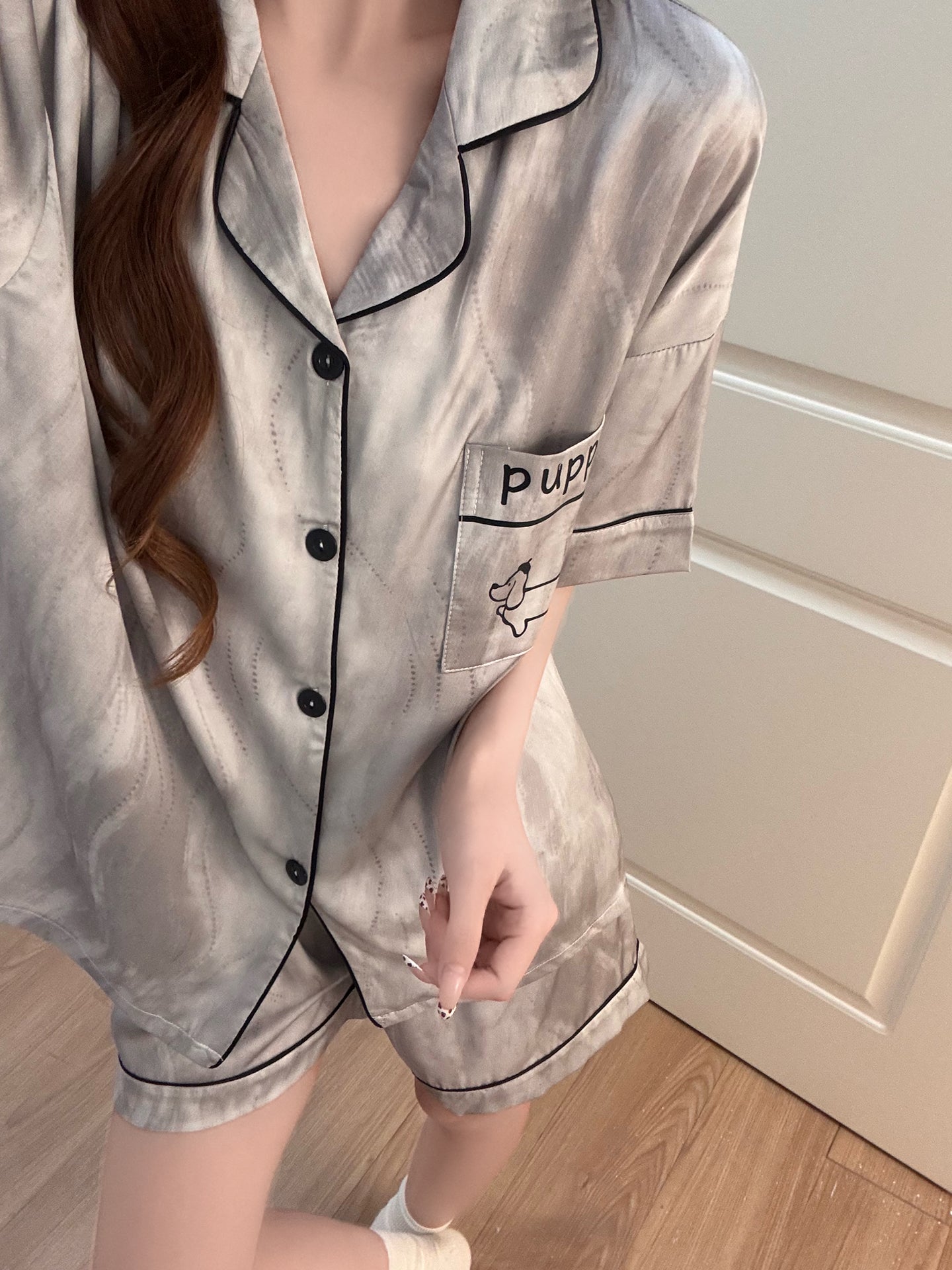 2026 Yeni Yay Tempin İpək Sevimli Pijama Qadın Qısaqol Böyük Ölçülü Puppy Kostyum Ev Geyimi Çöldə Geyinmək olar