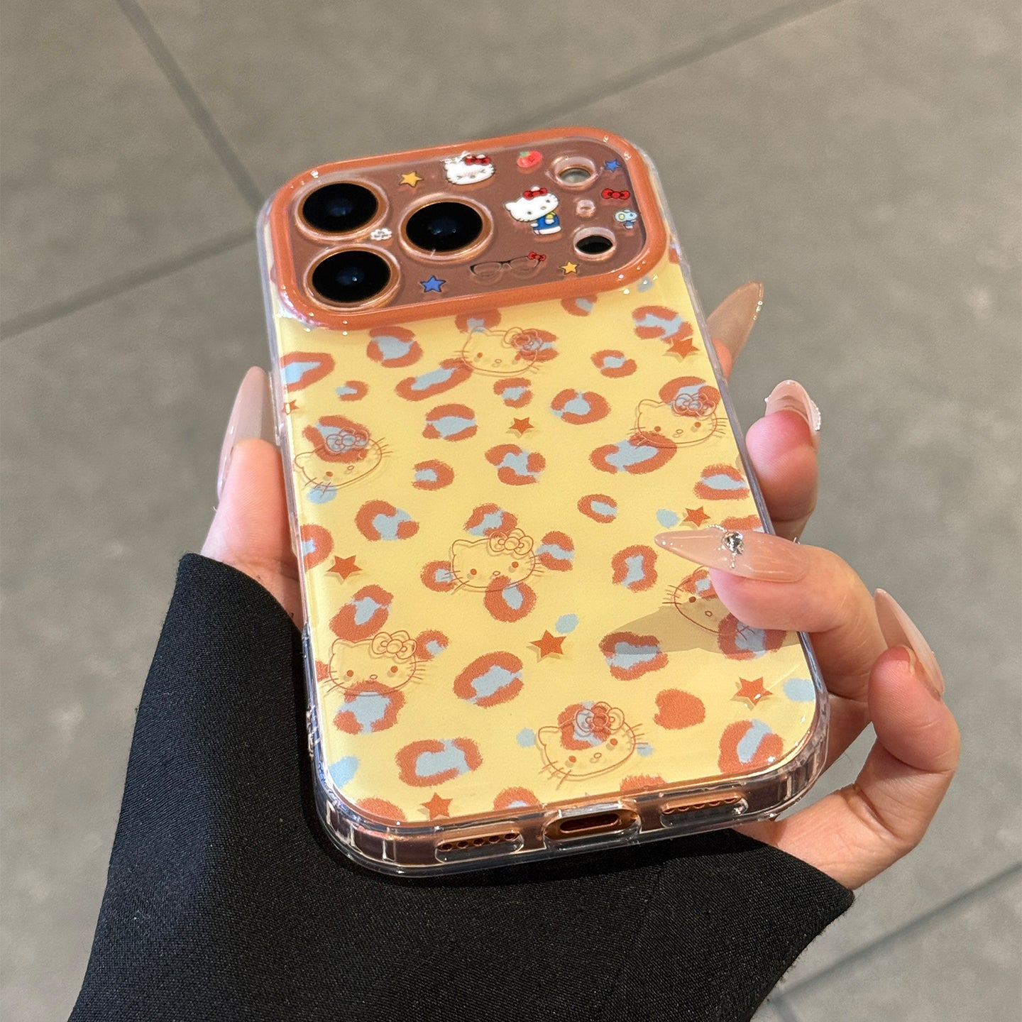 Apple 17promax mobil telefon qutusu, yeni iphone17 bəbir çaplı yaradıcı pişik 17pro yüksək səviyyəli mənada 16 hər şey daxil olmaqla, düşməyə qarşı 15pro silikon ip cizgi filmi sevimli 14 niş qadın modeli üçün uyğundur.