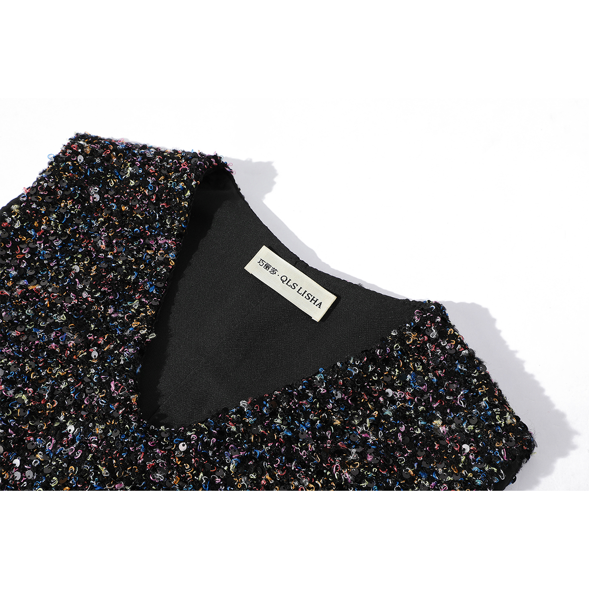 Cholisa'nın Yeni İl Geyimi: Qış üçün Qəşəng Qara Payetli Don - Unikal və Zərif İki Parçalı Köynək Don Dəsti