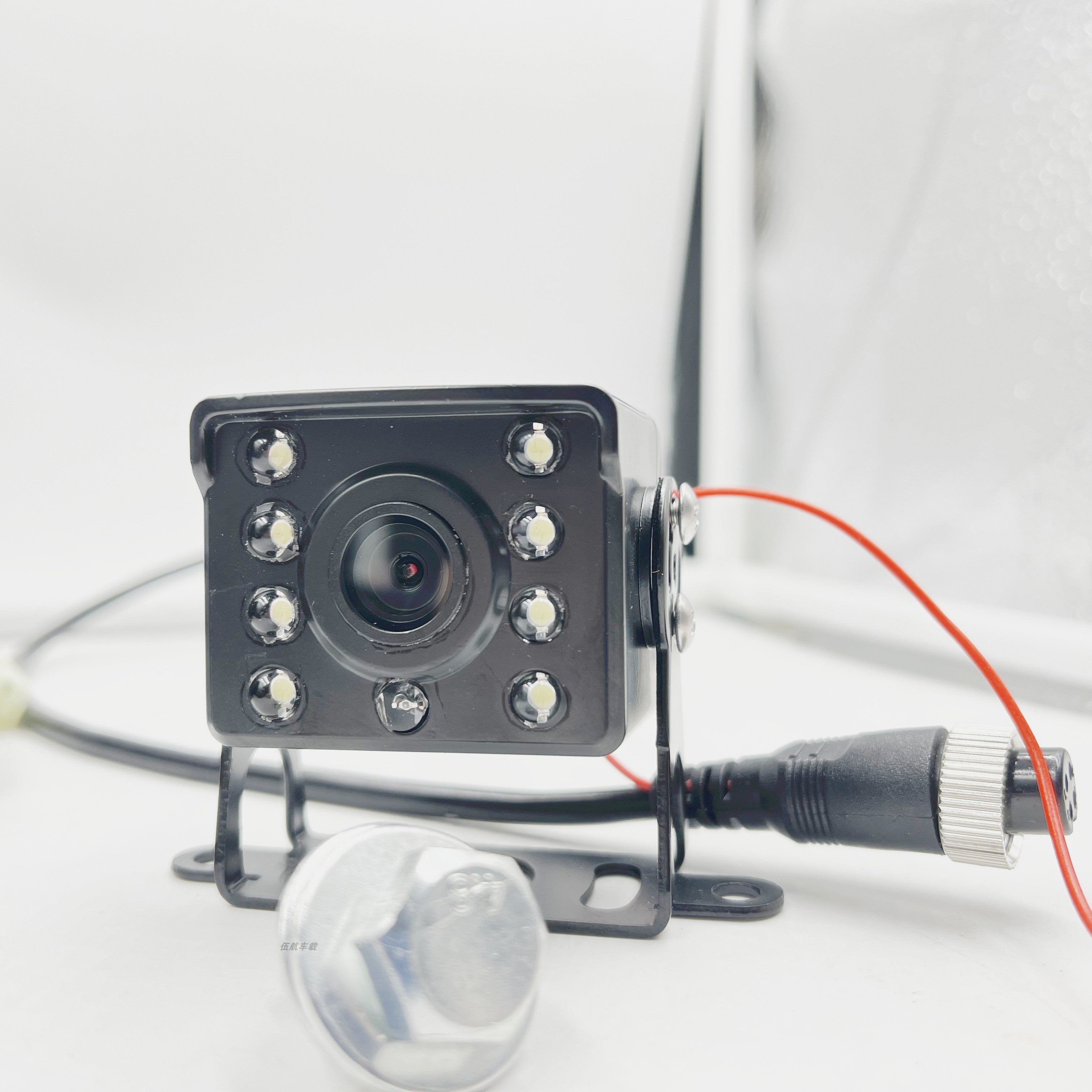 Yük maşını üçün 988T ötürücü paneli arxa kameralar DC808 və DC803, yüksək dəqiqlikli AHD, gecə görmə, tam rəngli ilə uyğun gəlir.