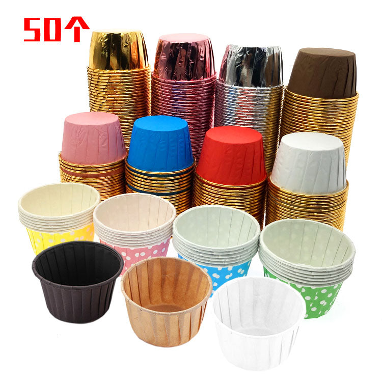 Soba üçün 50 tort kağızı stəkan, üstü rulonlu fincan, rulonla örtülmüş fincan, çörək bişirmək üçün alüminium folqa muffin fincanı, qızılı rəng, yüksək temperatura davamlı